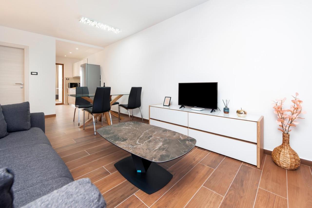 Sanja-new Renovated Apartmán *